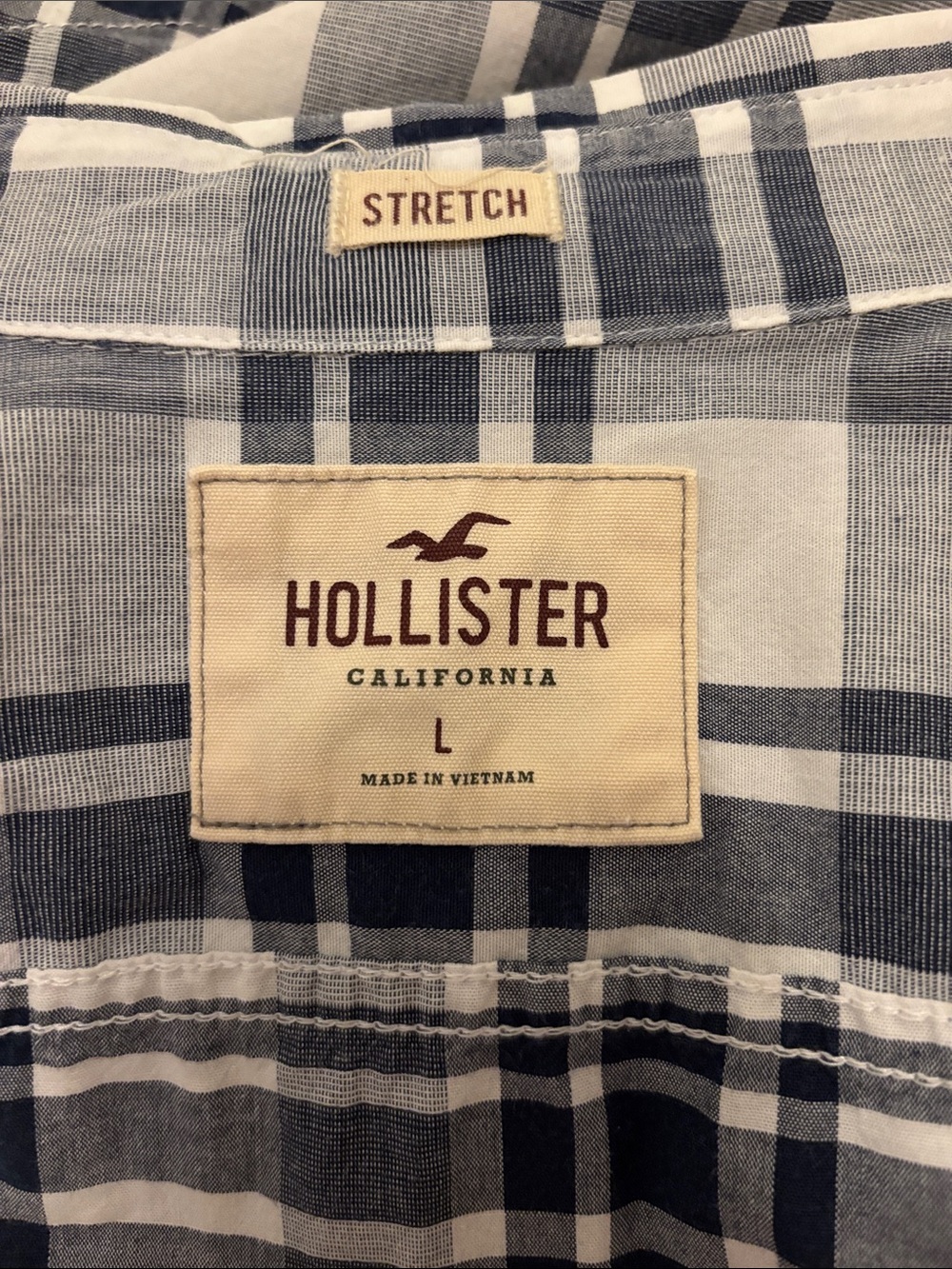 Hollister Men's Navy and White Plaid Stretch Button-Down Shirt